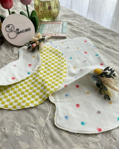 和柄とガーゼのリバーシブルスタイとふわふわ汗取りパッドのセット 市松模様若苗色&小さなうさぎ柄ガーゼ