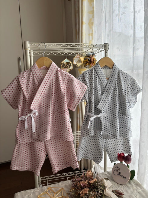 着ごこち柔らか子供用甚平 麻の葉模様 茜色 size100