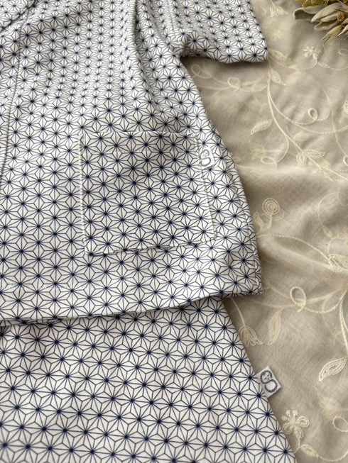 着ごこち柔らか子供用甚平 麻の葉模様 藍色 size100