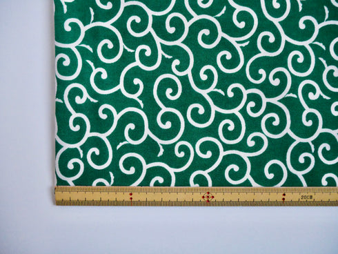 和柄ニット生地 唐草模様 常盤色 訳ありお買い得品